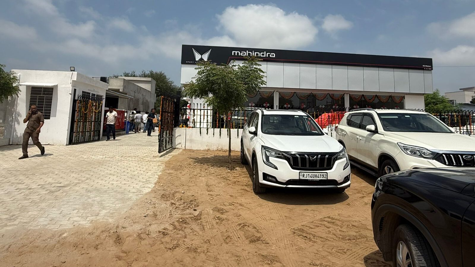 KS Motors Showroom, Jobner​